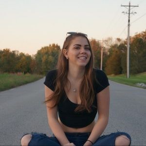 Meet your Posher, Bailey